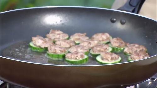 美食娱乐吃瓜酱,揭秘娱乐圈的甜蜜诱惑与趣味瞬间  第2张